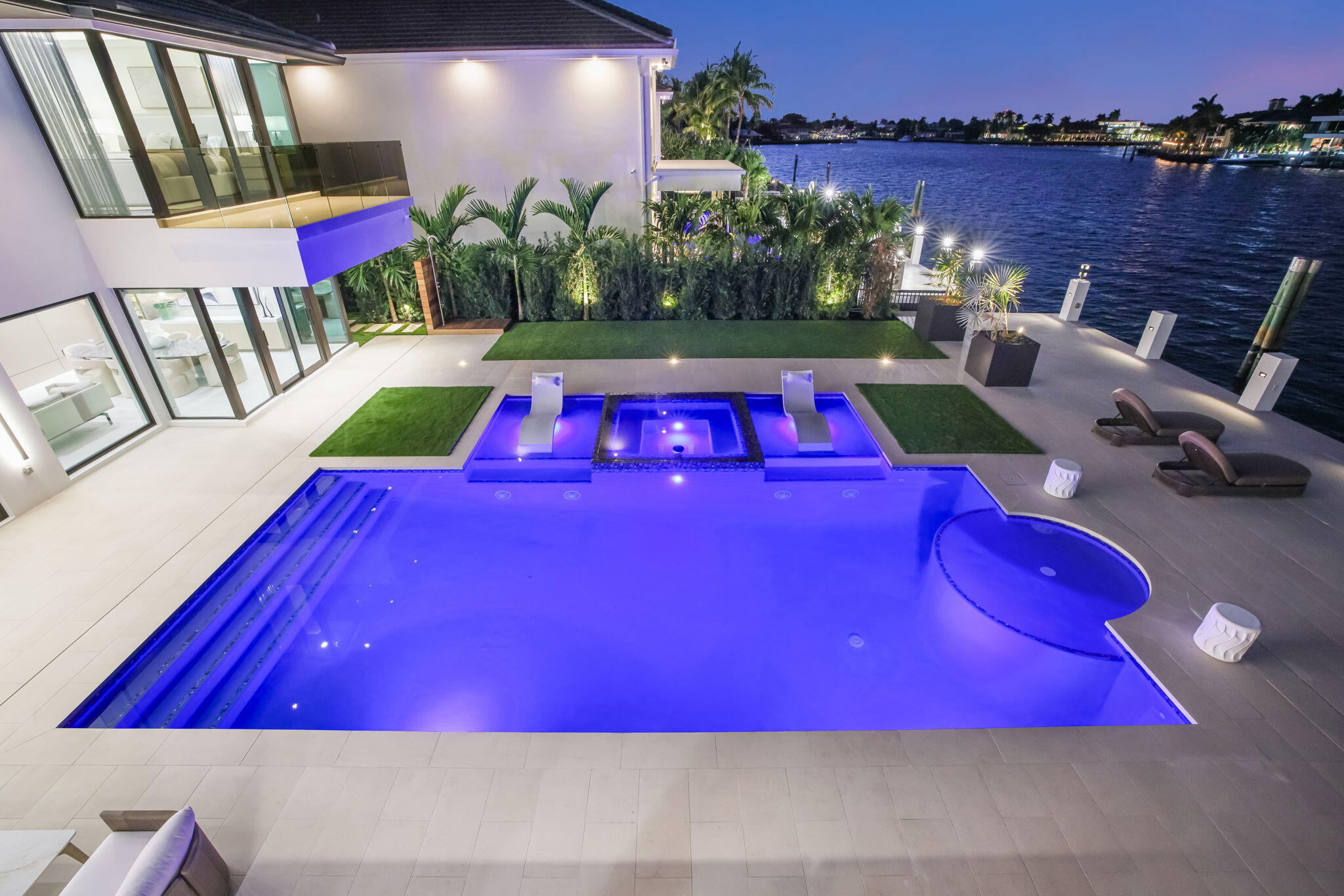 2533 Aqua Vista Boulevard Property Photo 76