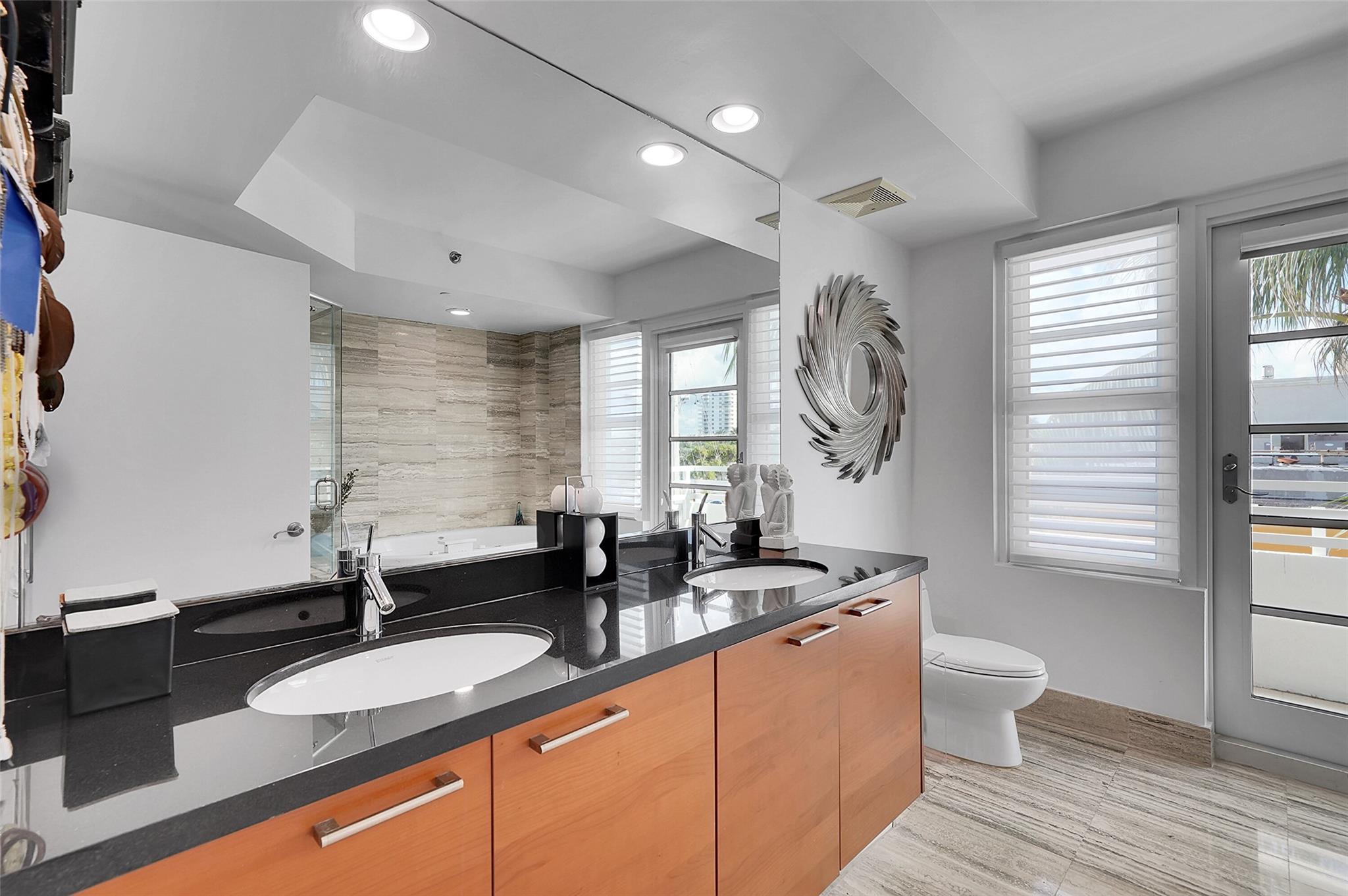 101 S Fort Lauderdale Beach Blvd 208 Property Photo 22