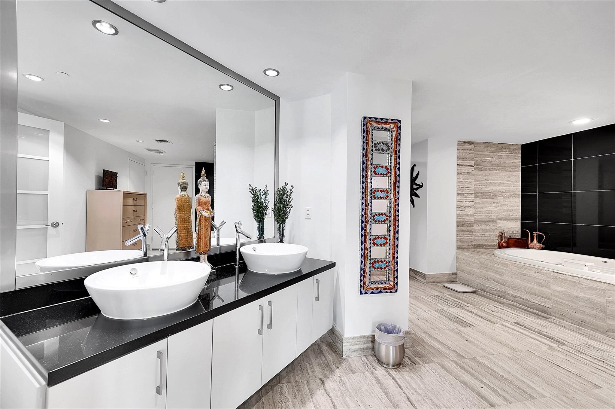 101 S Fort Lauderdale Beach Blvd 208 Property Photo 27