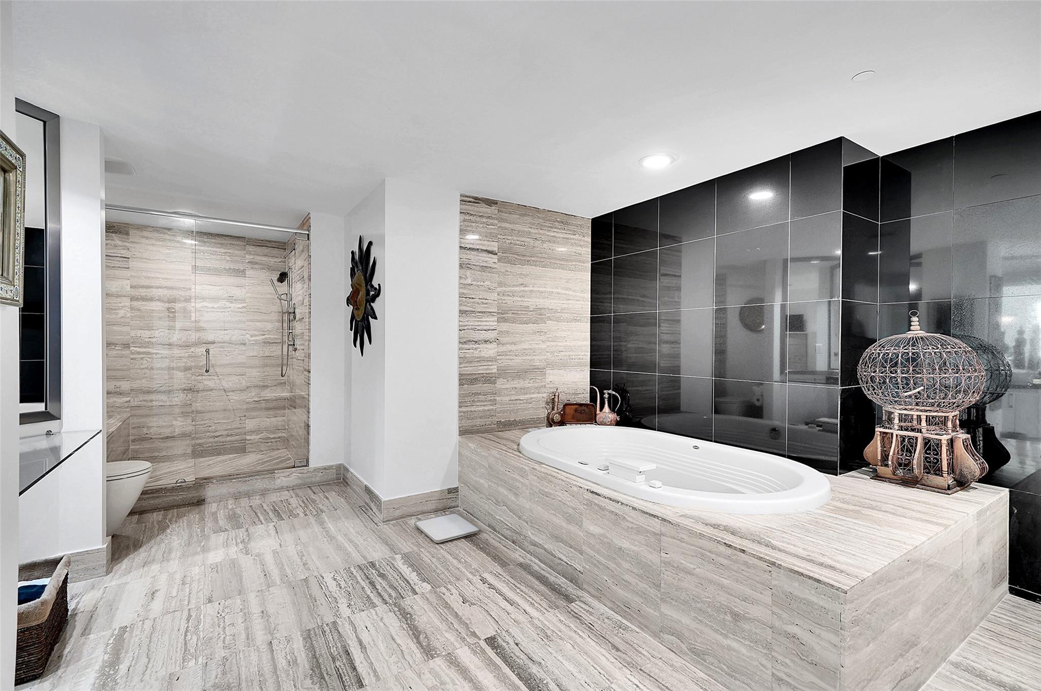 101 S Fort Lauderdale Beach Blvd 208 Property Photo 28