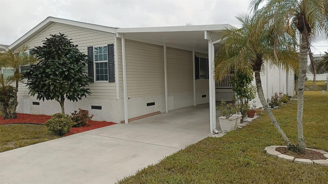 8204 South Street Property Photo 1