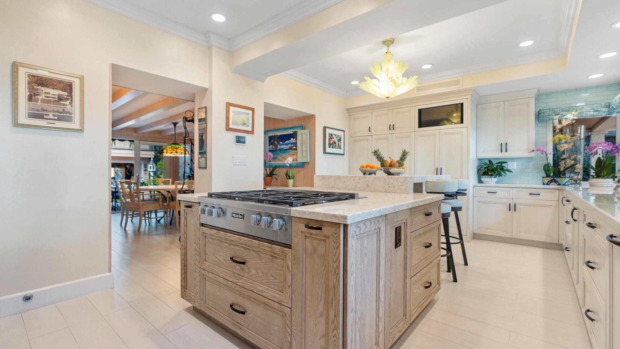 615 Idlewyld Drive Property Photo 22