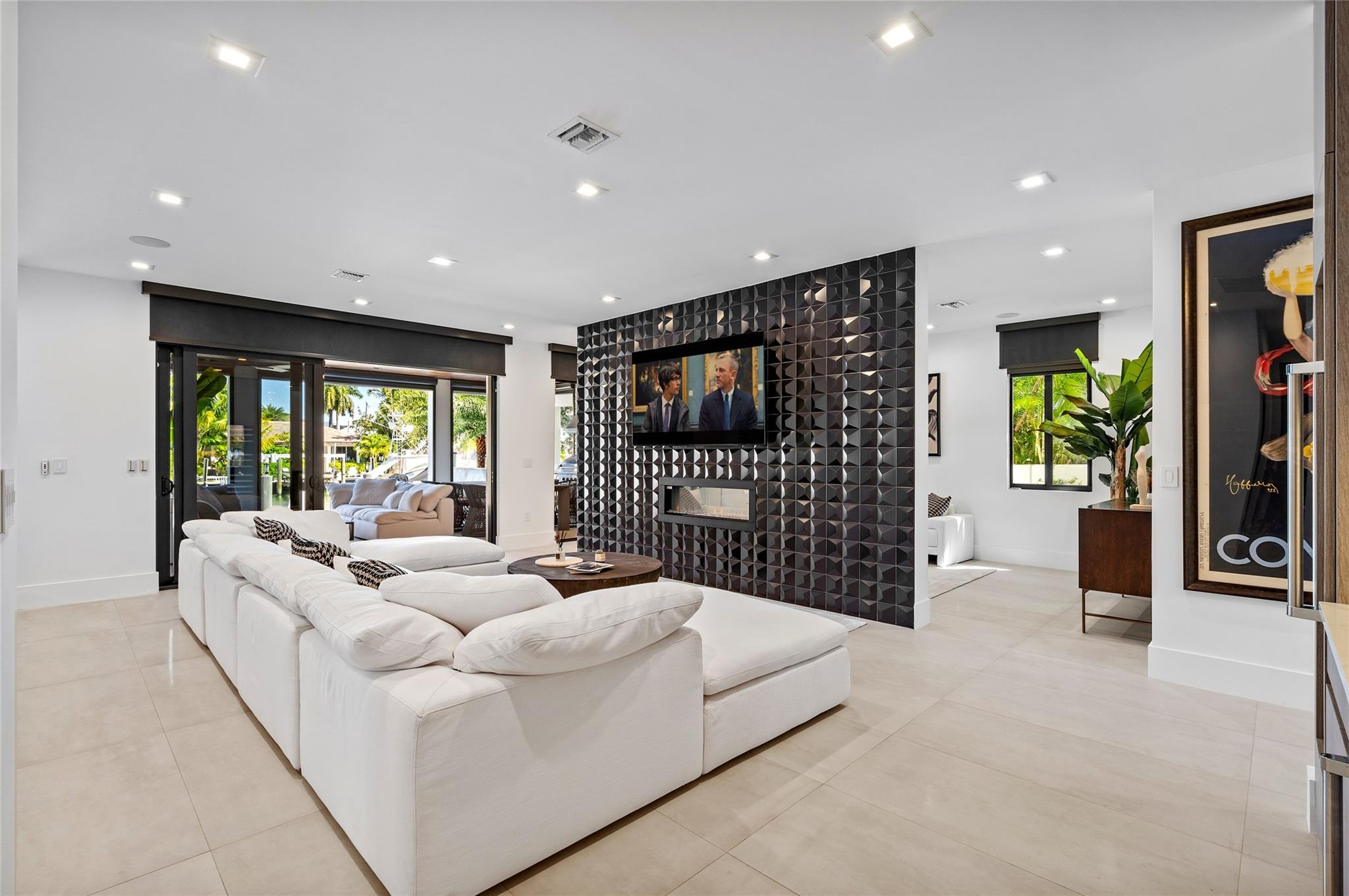 1523 Se 12th St Property Photo 8