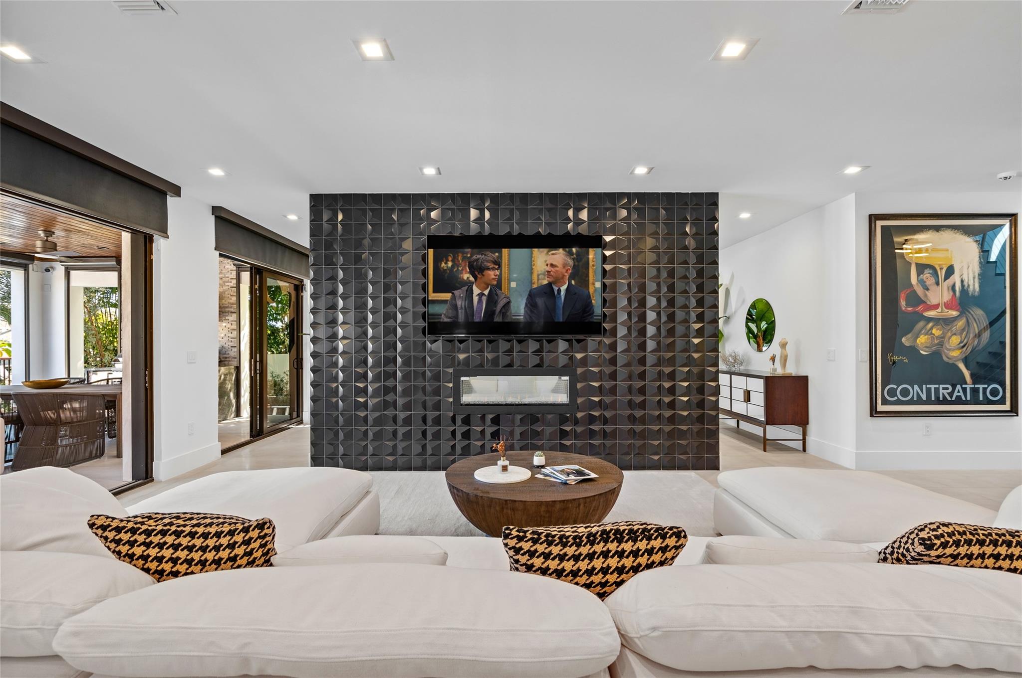 1523 Se 12th St Property Photo 9