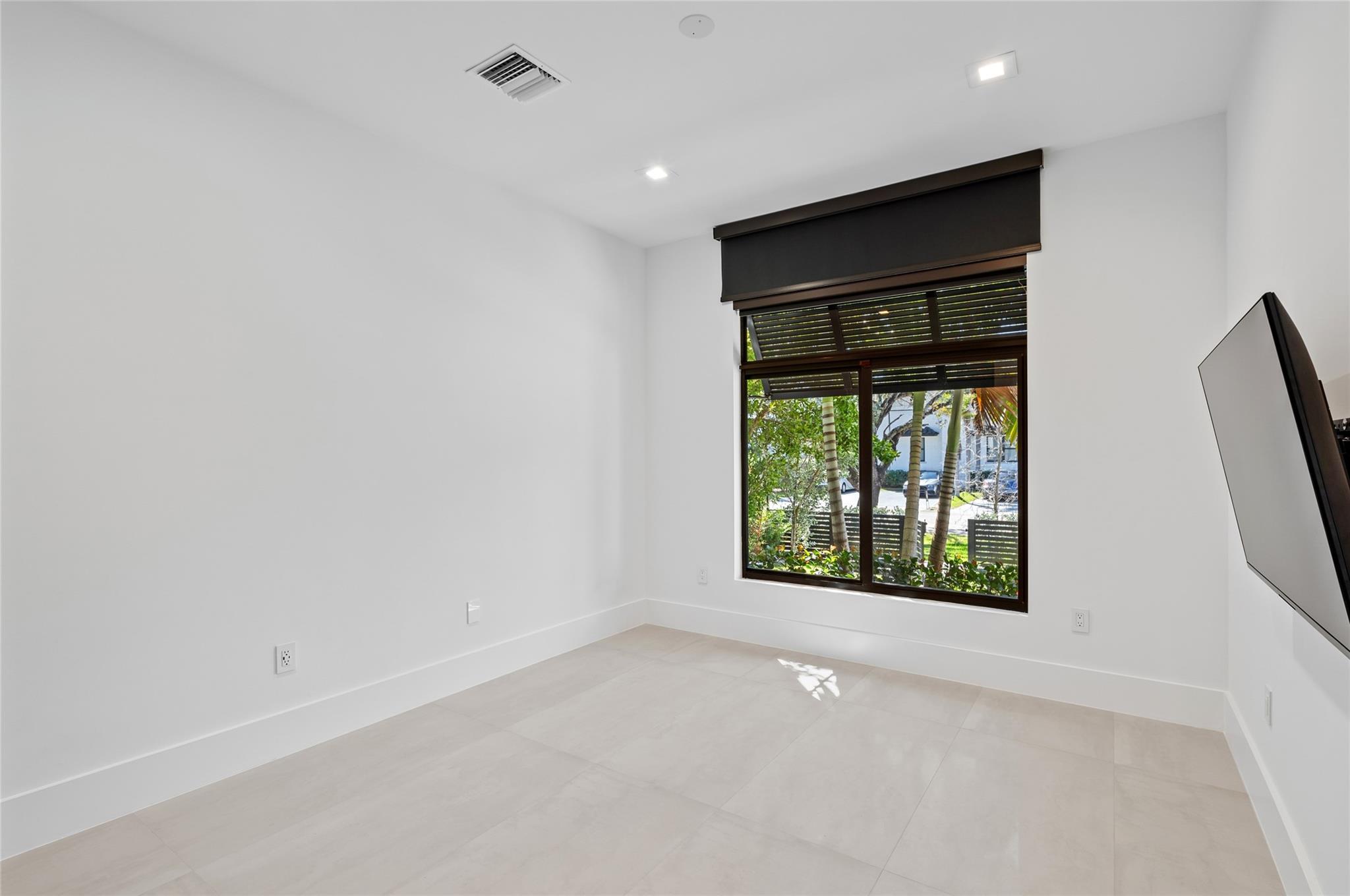 1523 Se 12th St Property Photo 17