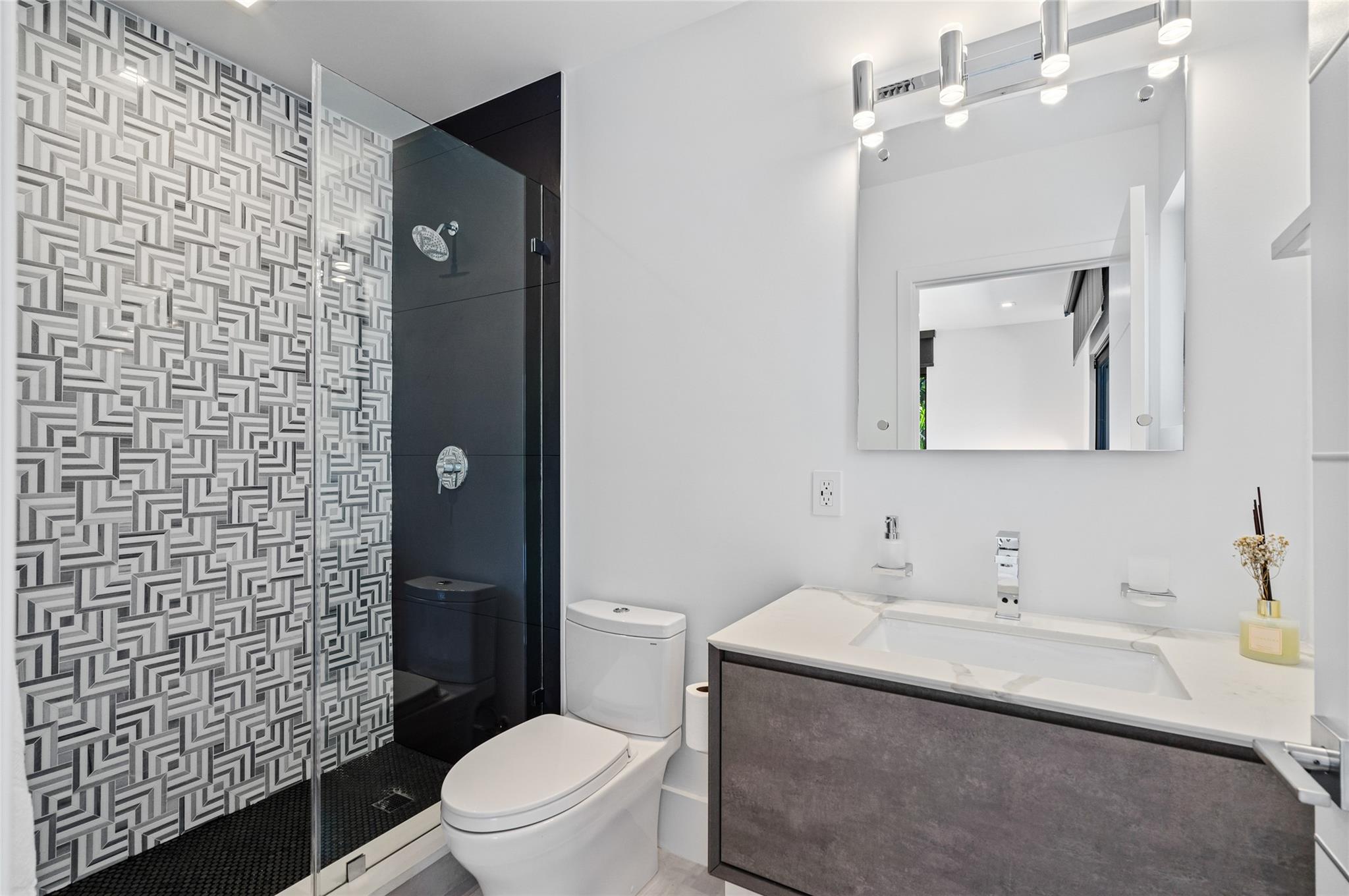 1523 Se 12th St Property Photo 27