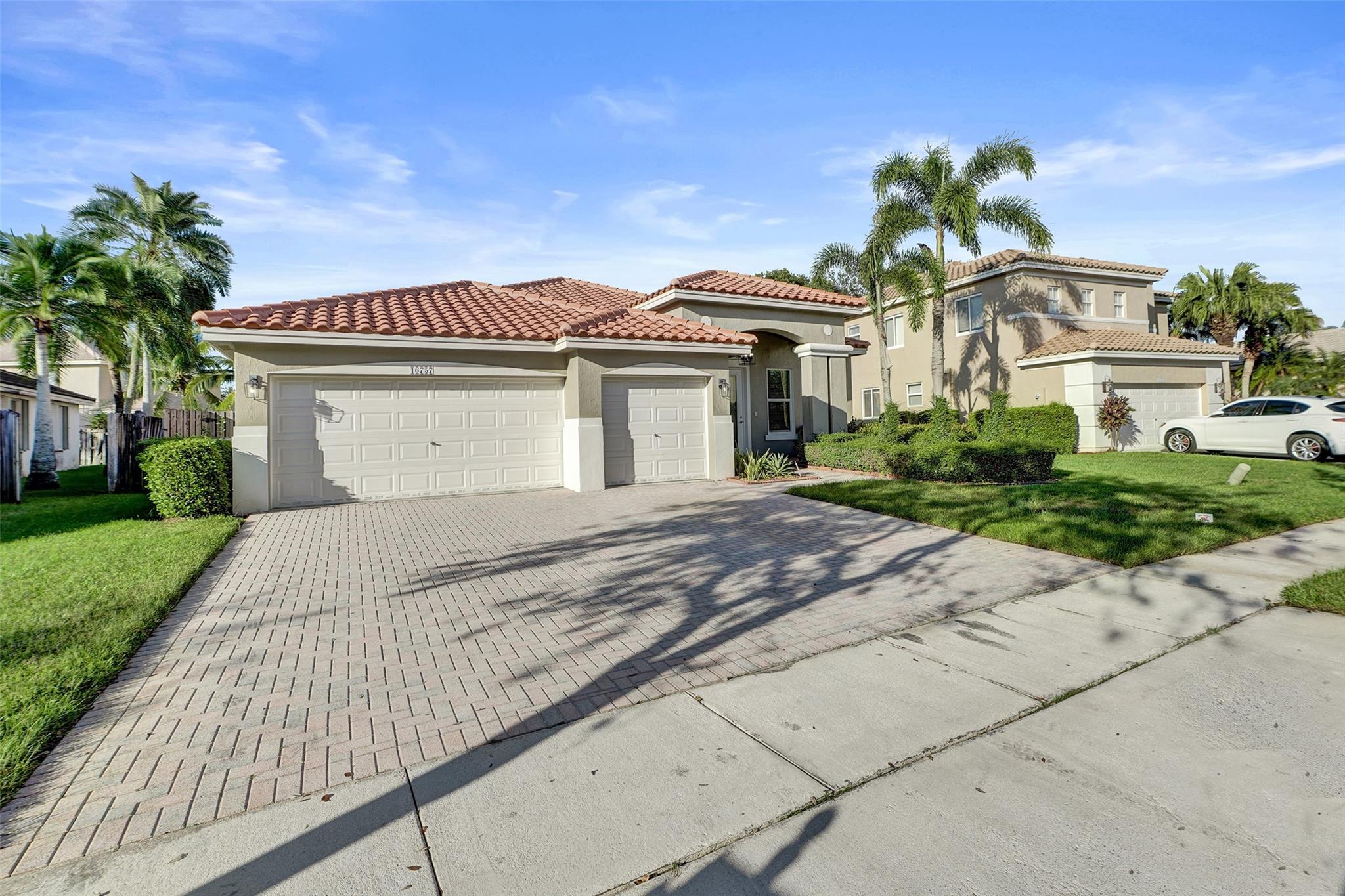 16757 NW 8th St Property Photo 1