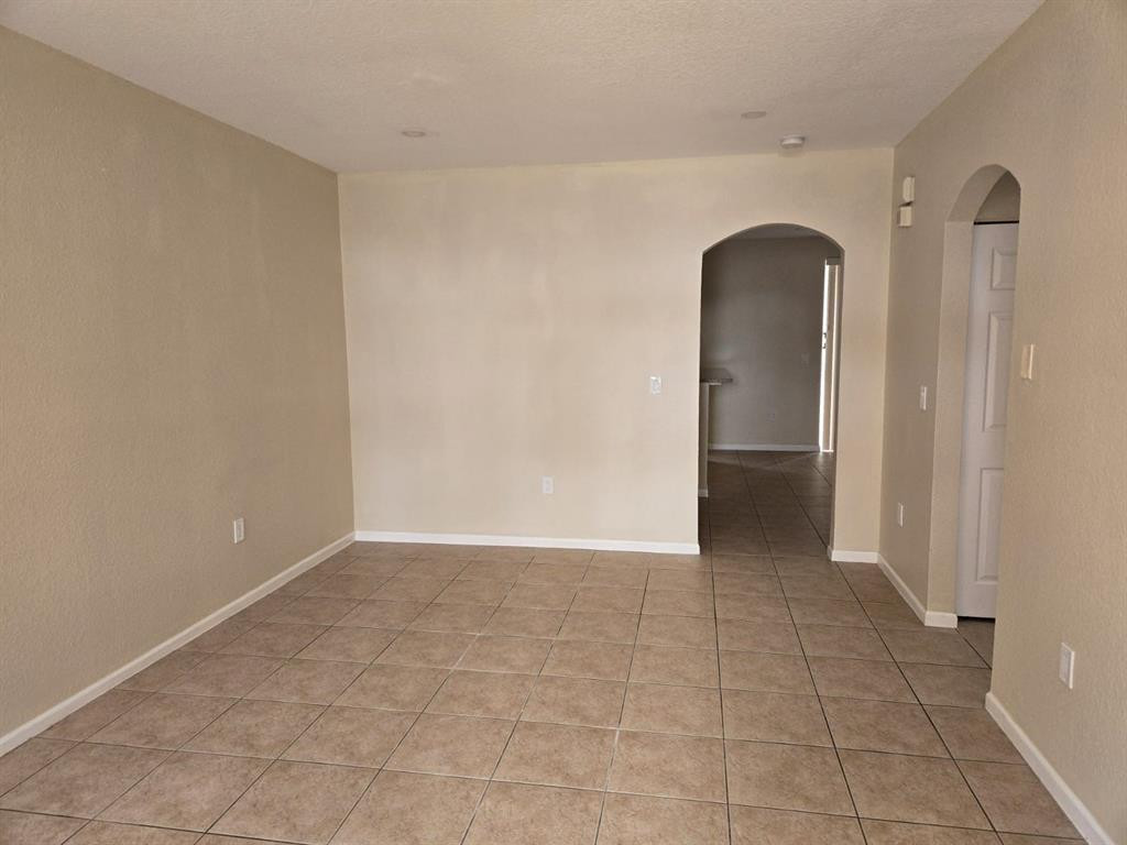 8433 Sw 25th Court 102 Property Photo 2
