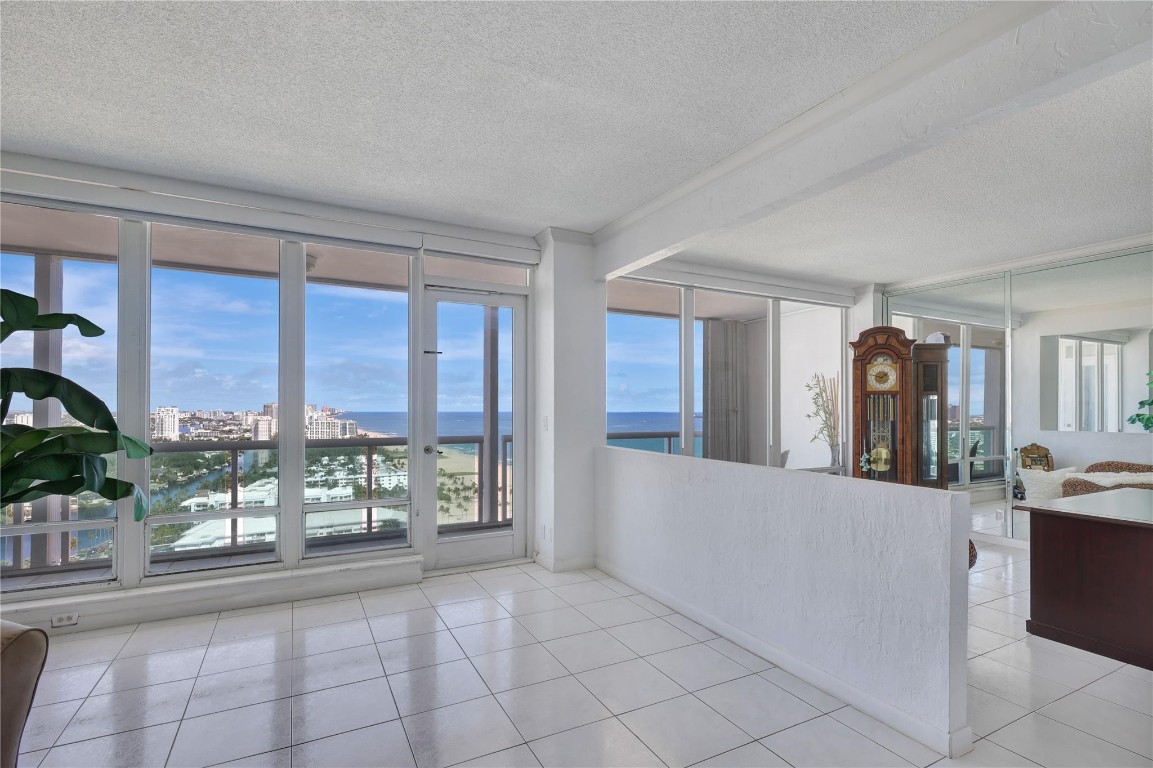 2100 S Ocean Lane 2509ph Property Photo 5