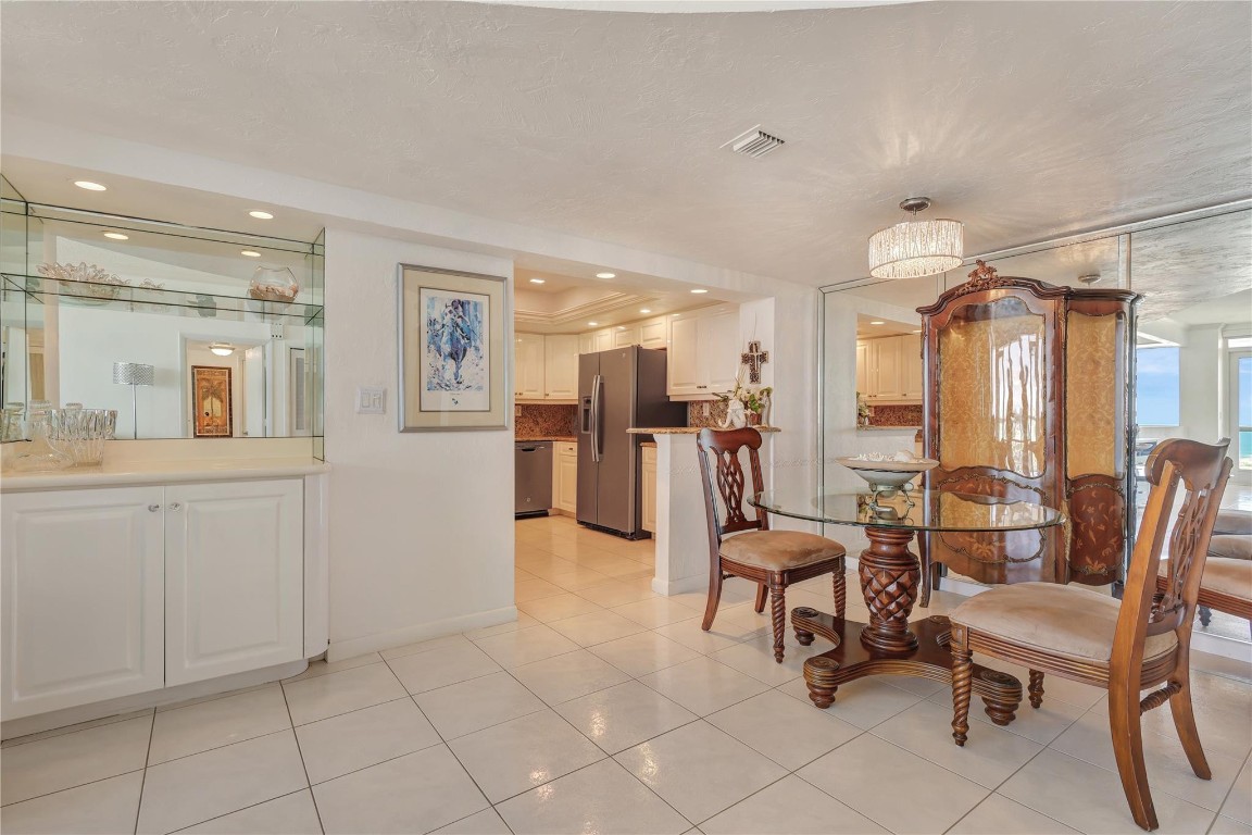 2100 S Ocean Lane 2509ph Property Photo 9