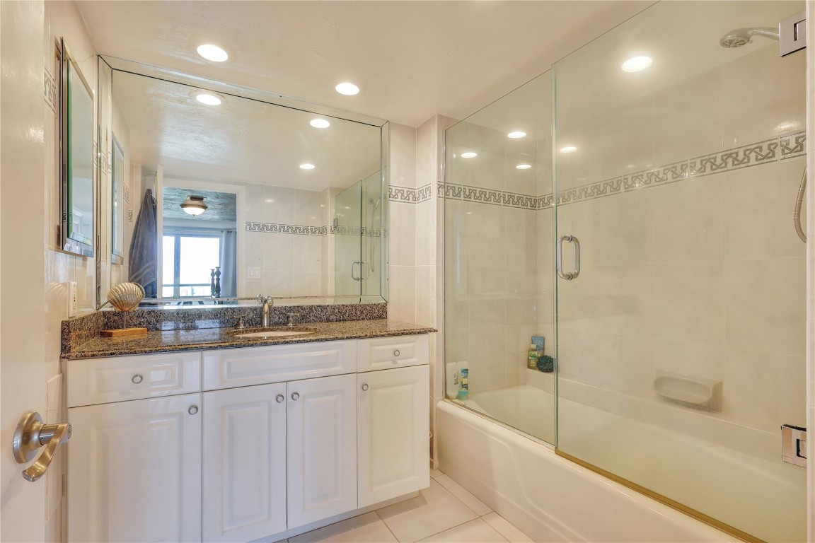 2100 S Ocean Lane 2509ph Property Photo 16