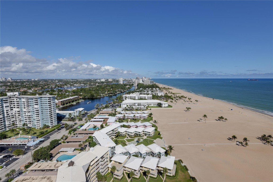 2100 S Ocean Lane 2509ph Property Photo 21