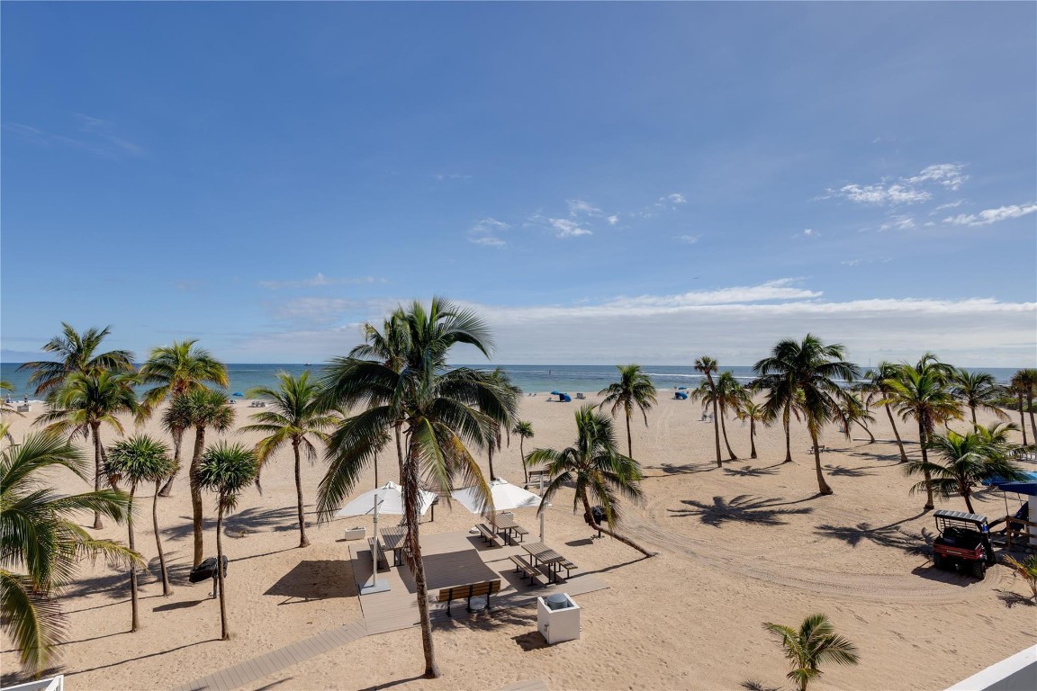 2100 S Ocean Lane 2509ph Property Photo 22