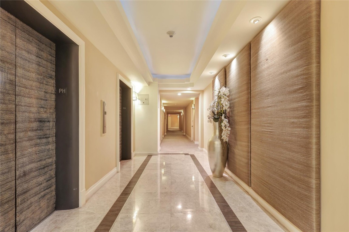 2100 S Ocean Lane 2509ph Property Photo 26