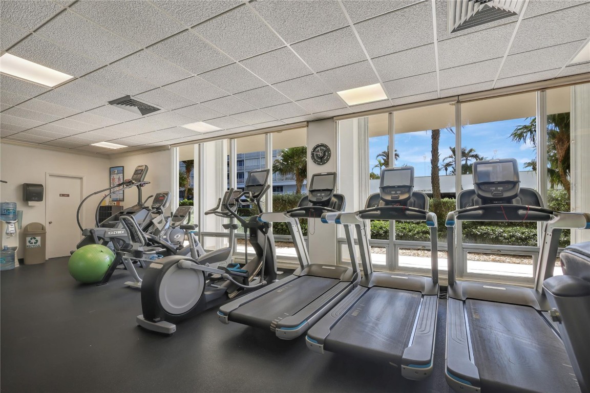 2100 S Ocean Lane 2509ph Property Photo 28