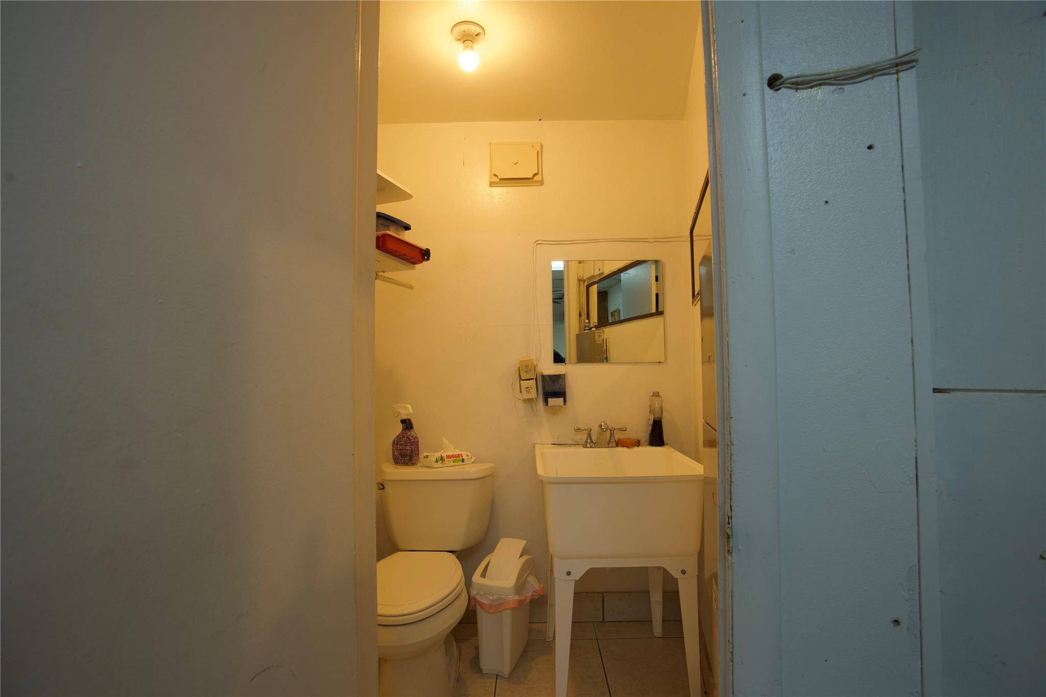 4581 N Dixie Highway Property Photo 27