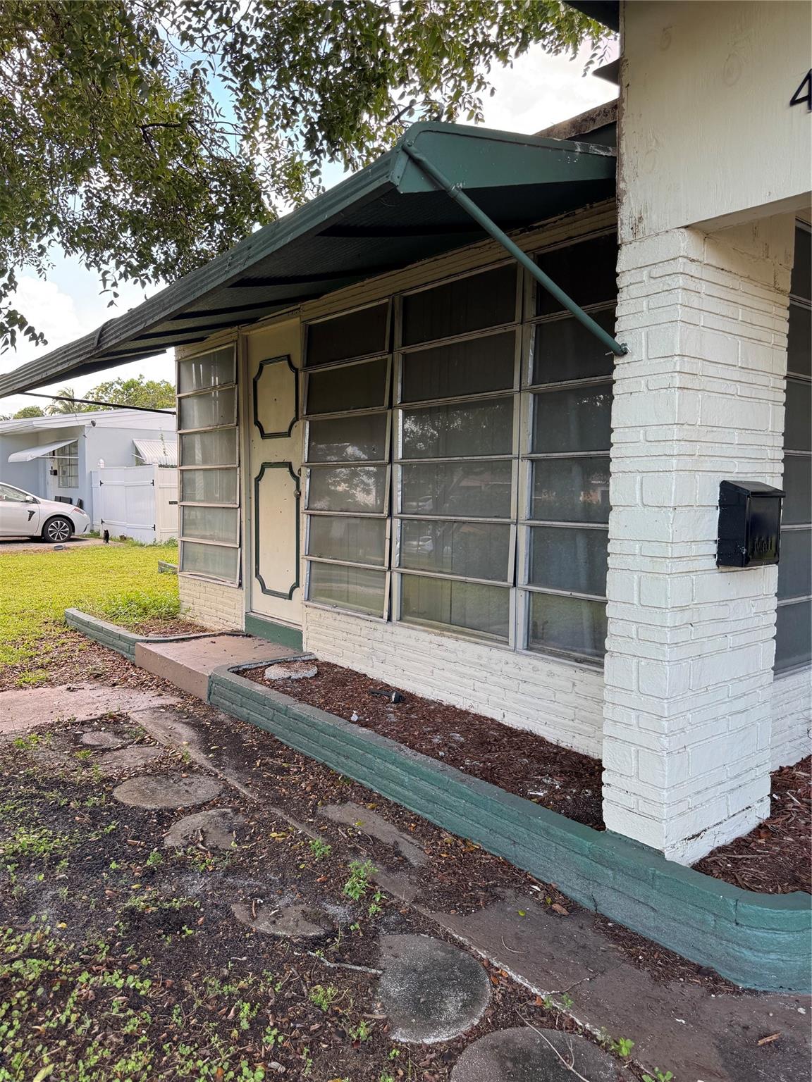 413 Sw 24th Ave Property Photo 9