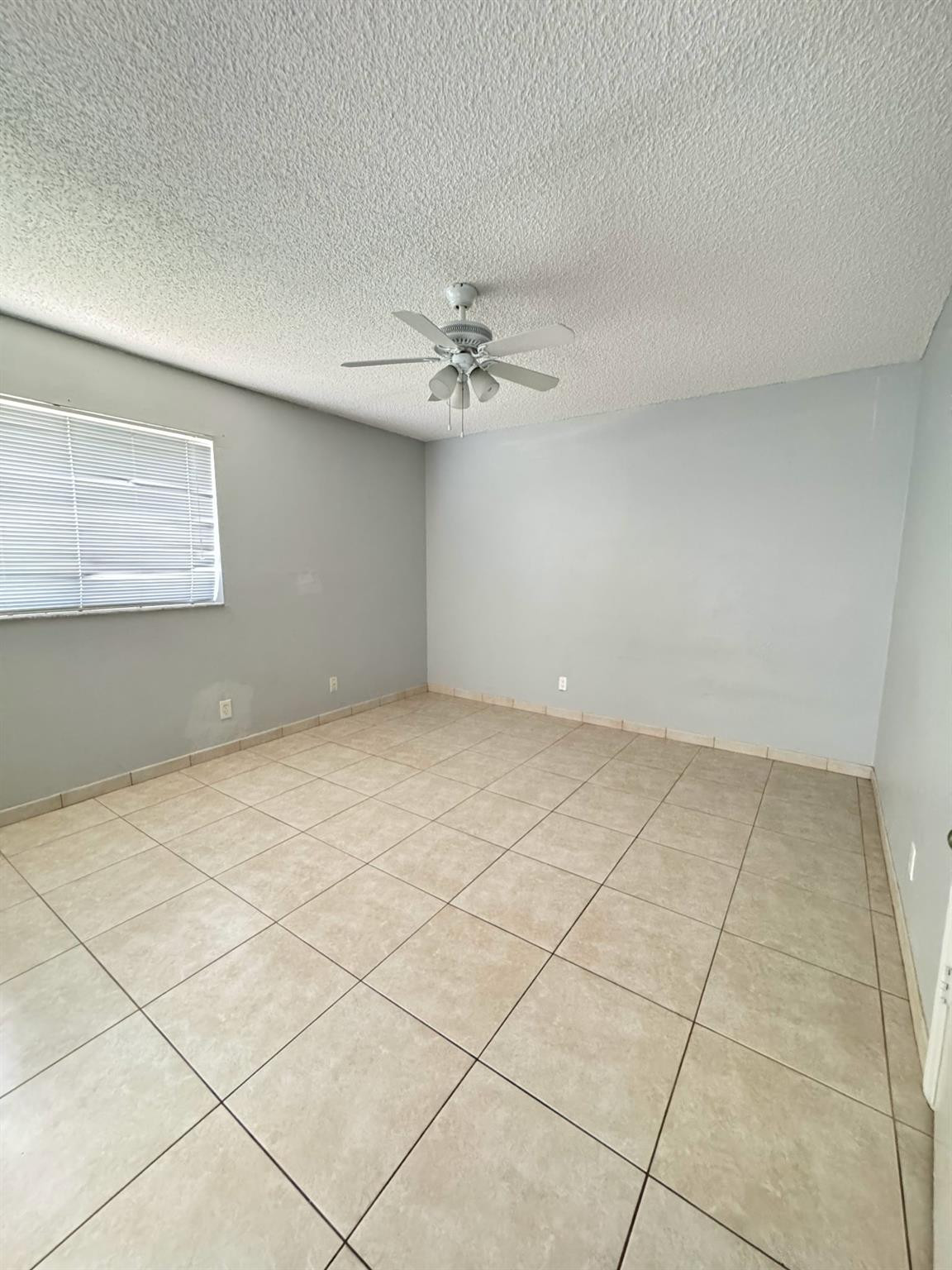 2866 S University Drive 5101 Property Photo 7