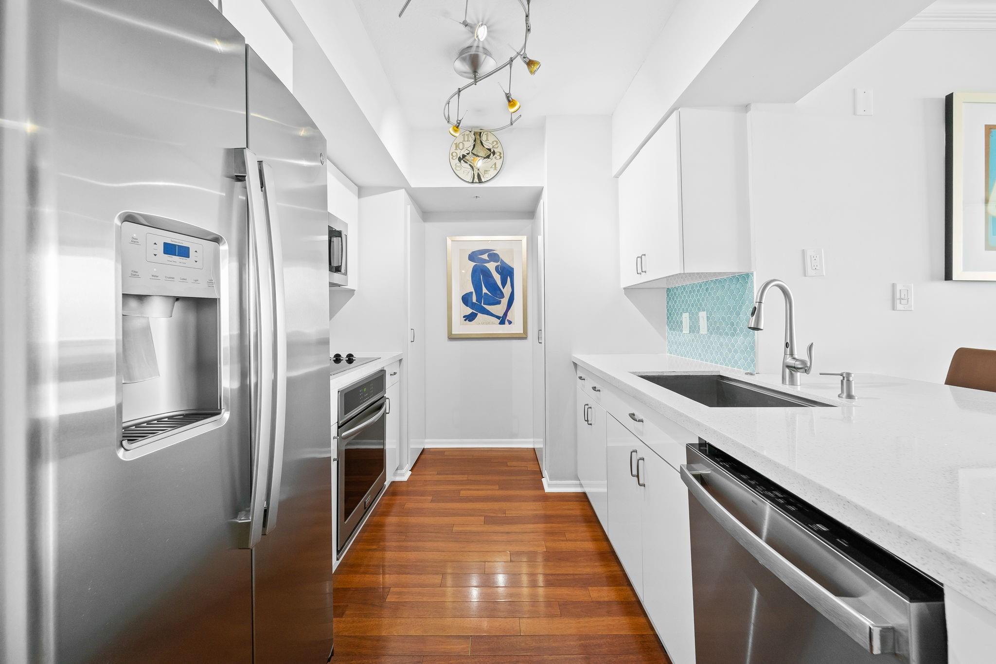 347 N New River Dr E 2102 Property Photo 2