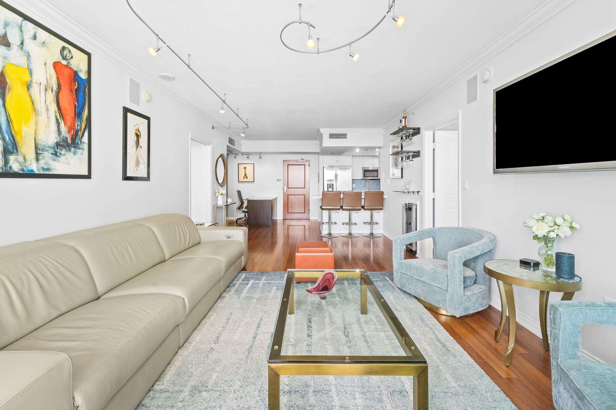 347 N New River Dr E 2102 Property Photo 10