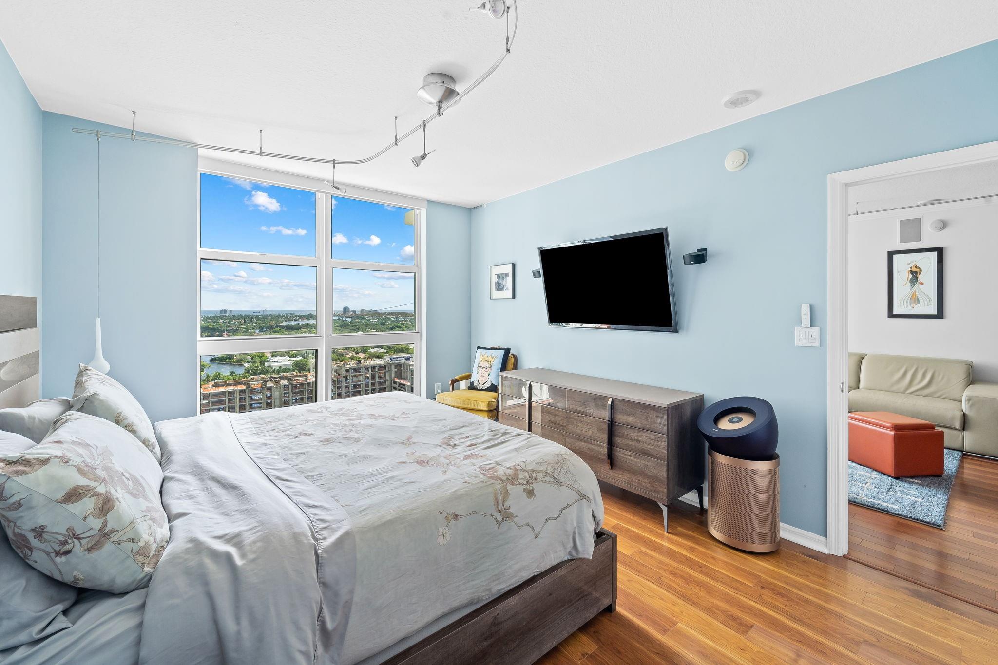 347 N New River Dr E 2102 Property Photo 18