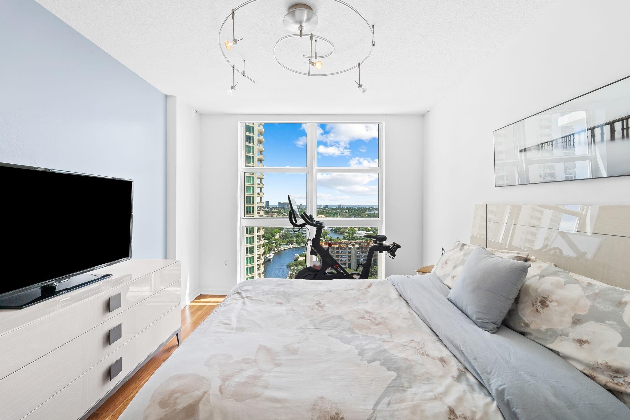 347 N New River Dr E 2102 Property Photo 21