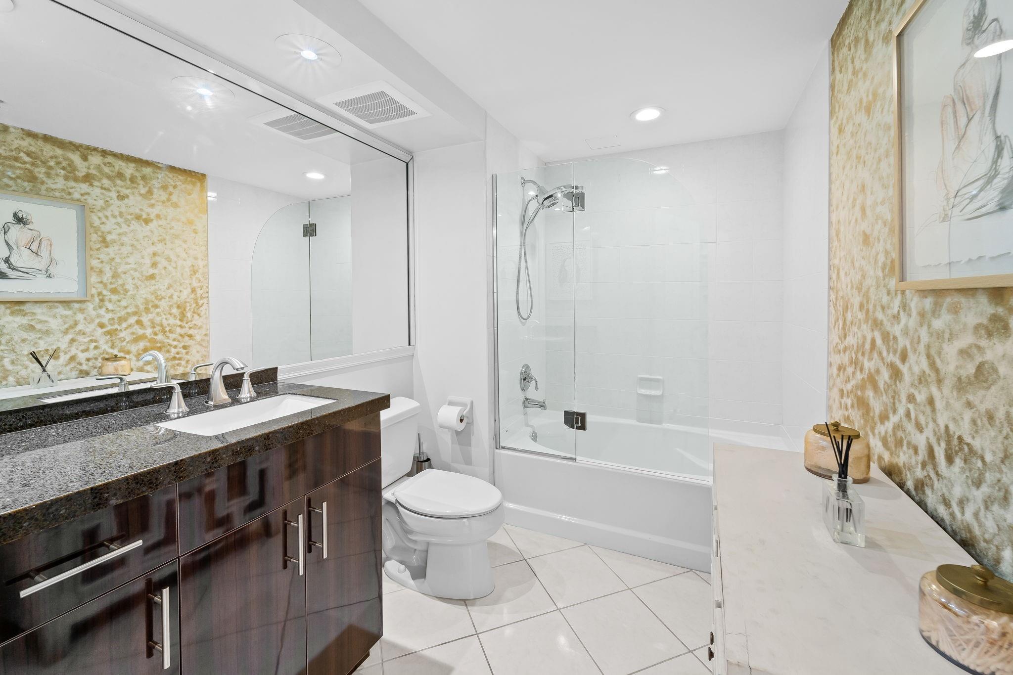 347 N New River Dr E 2102 Property Photo 22