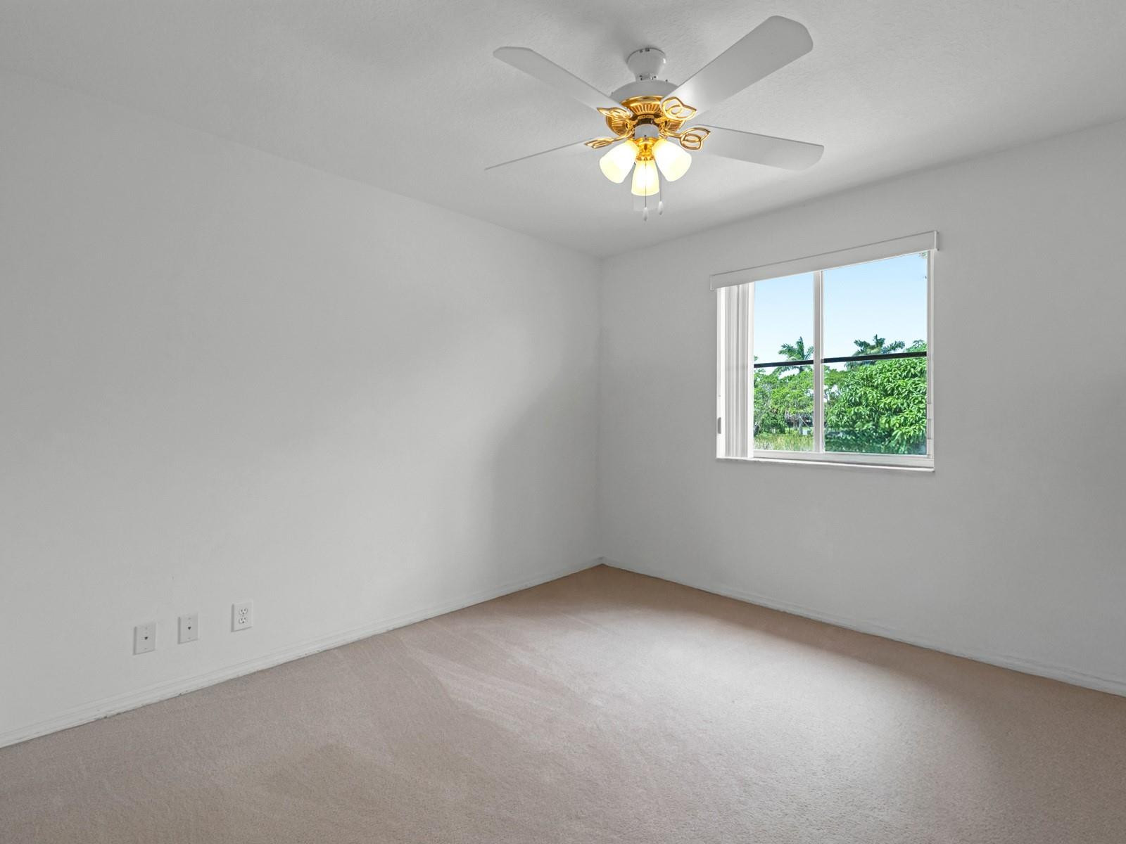 4032 Pinewood Lane Property Photo 39