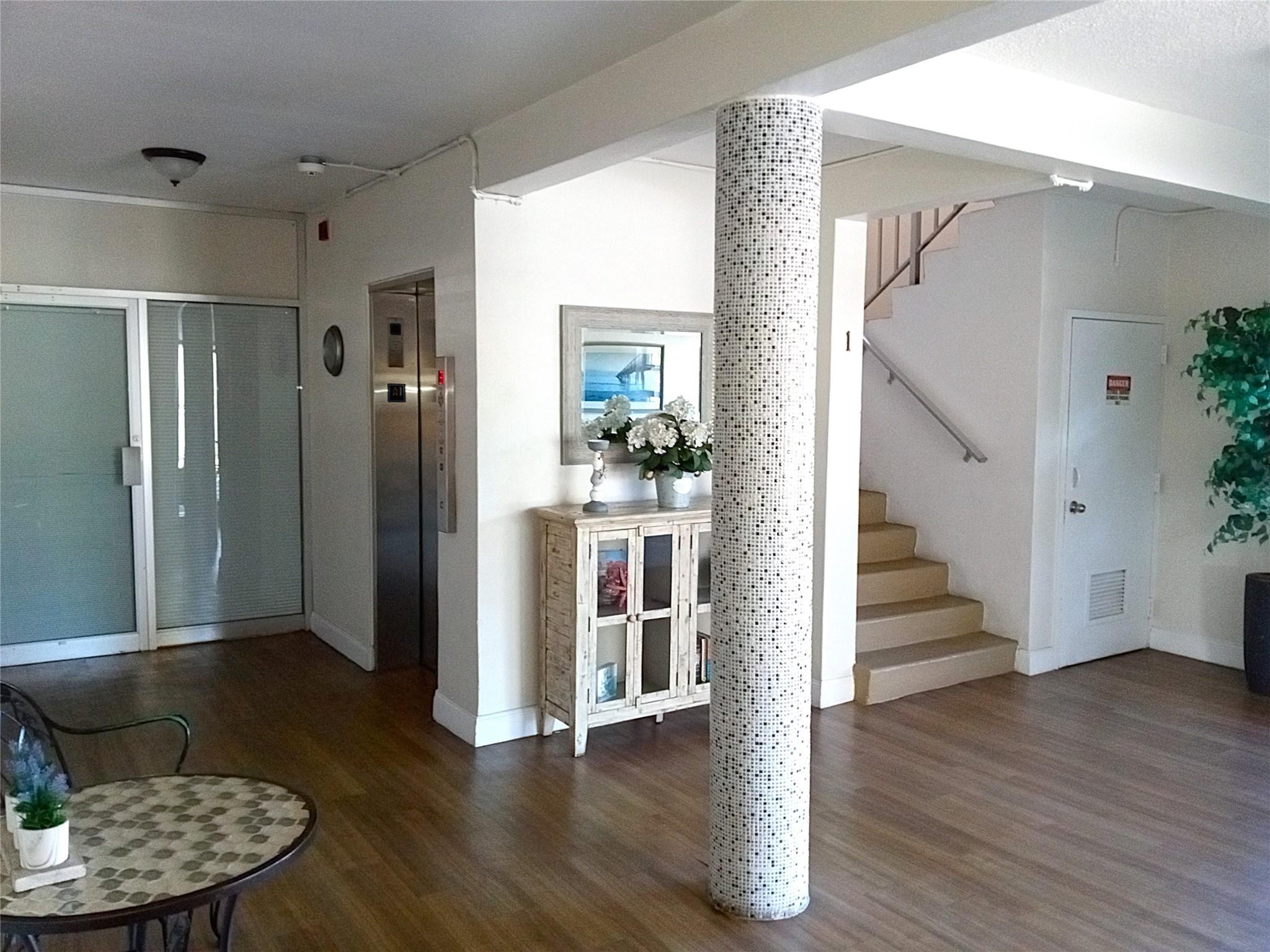 2010 Fillmore Street 303 Property Photo 5