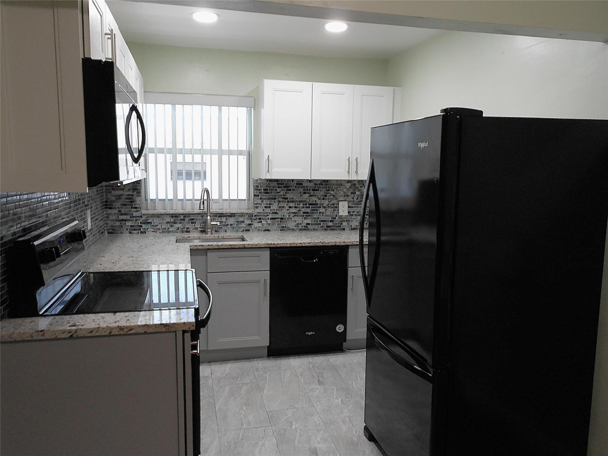 2010 Fillmore Street 303 Property Photo 15