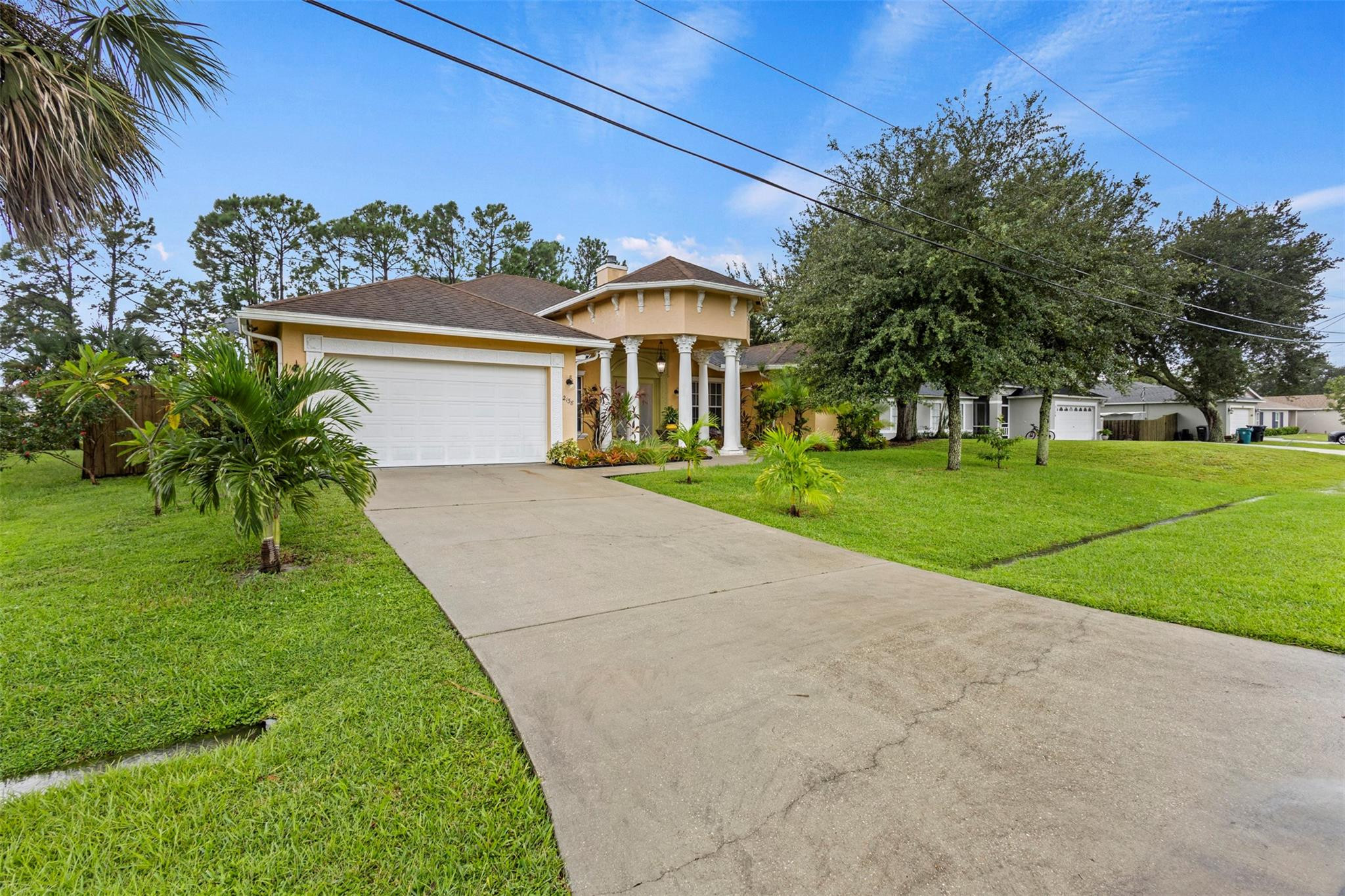 2138 Sw Biella Avenue Property Photo 1