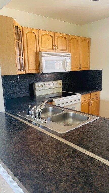 5111 W Oakland Park Boulevard 306 Property Photo 2