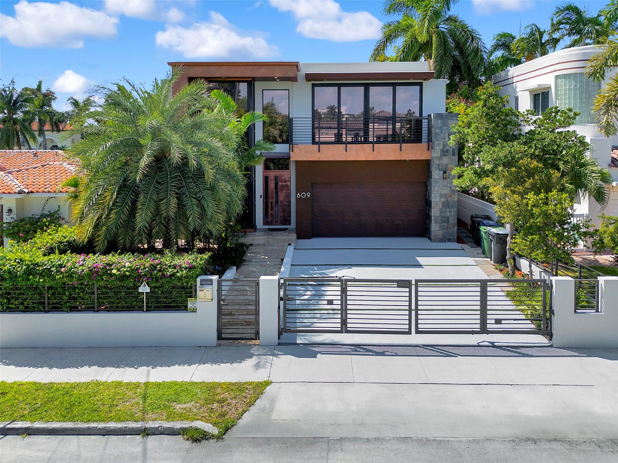 609 Poinciana Dr Property Photo 7