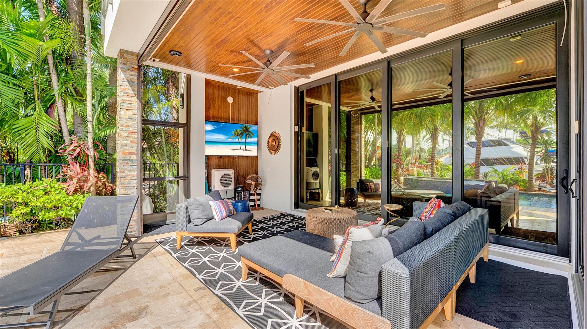 609 Poinciana Dr Property Photo 20