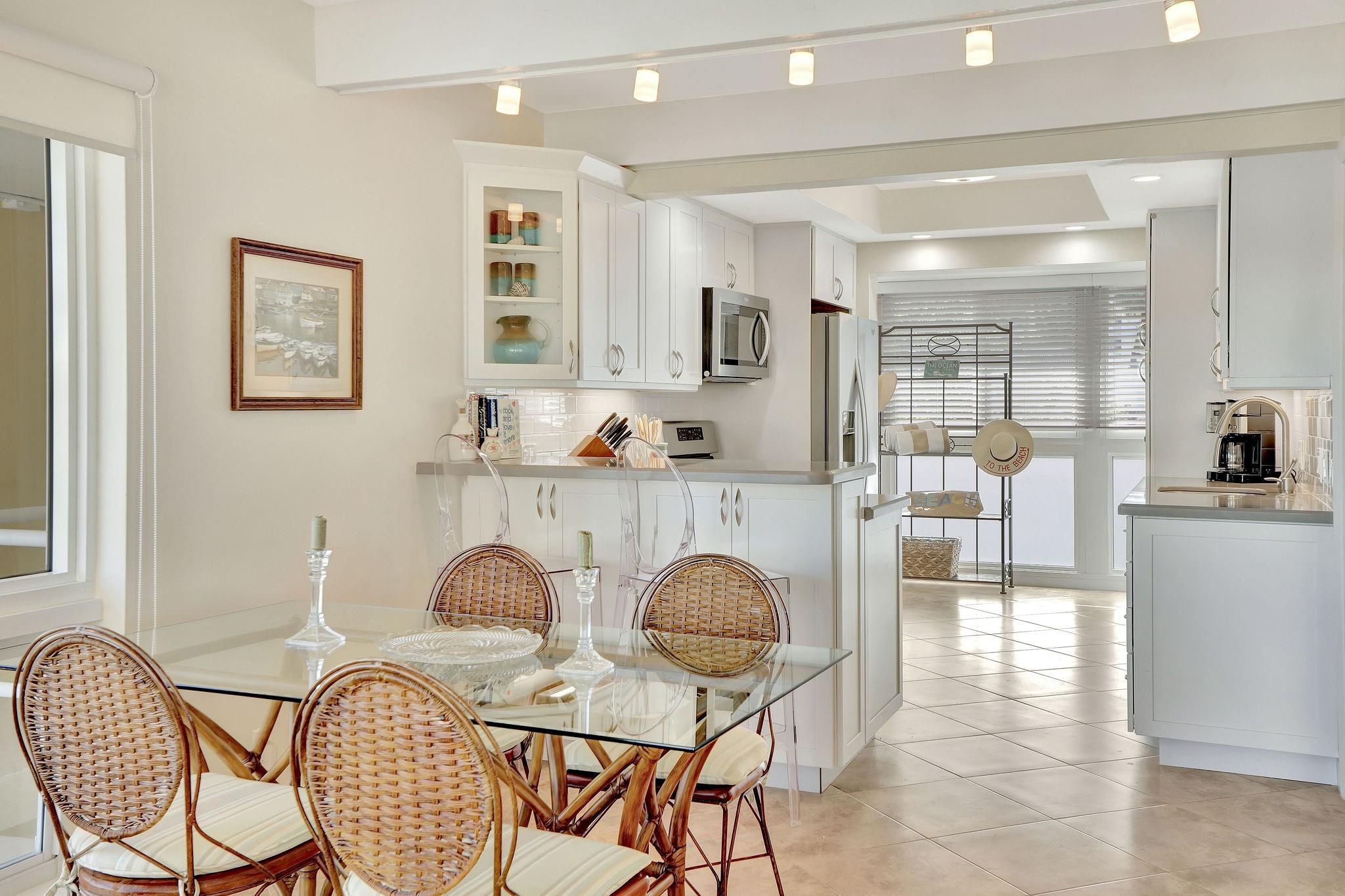 2000 S Ocean Ln 13 Property Photo 7