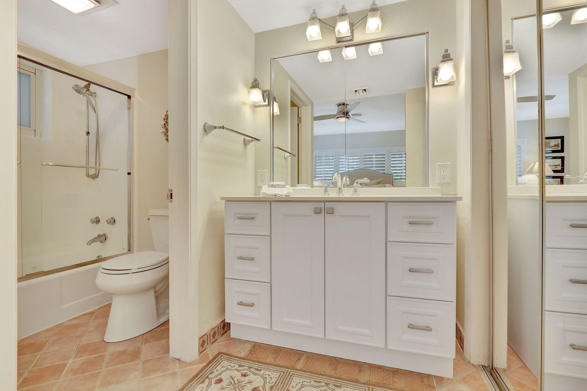 2000 S Ocean Ln 13 Property Photo 17