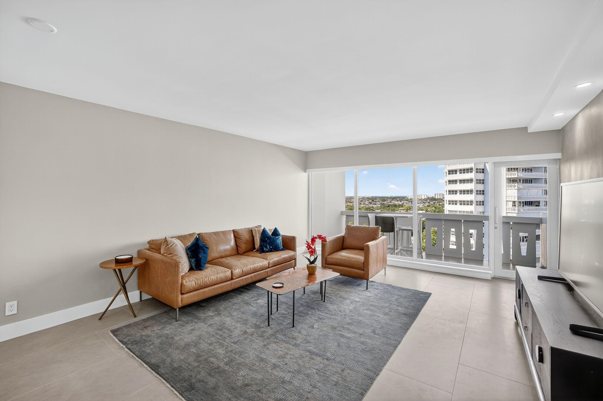 2100 S Ocean Drive 15e Property Photo 12