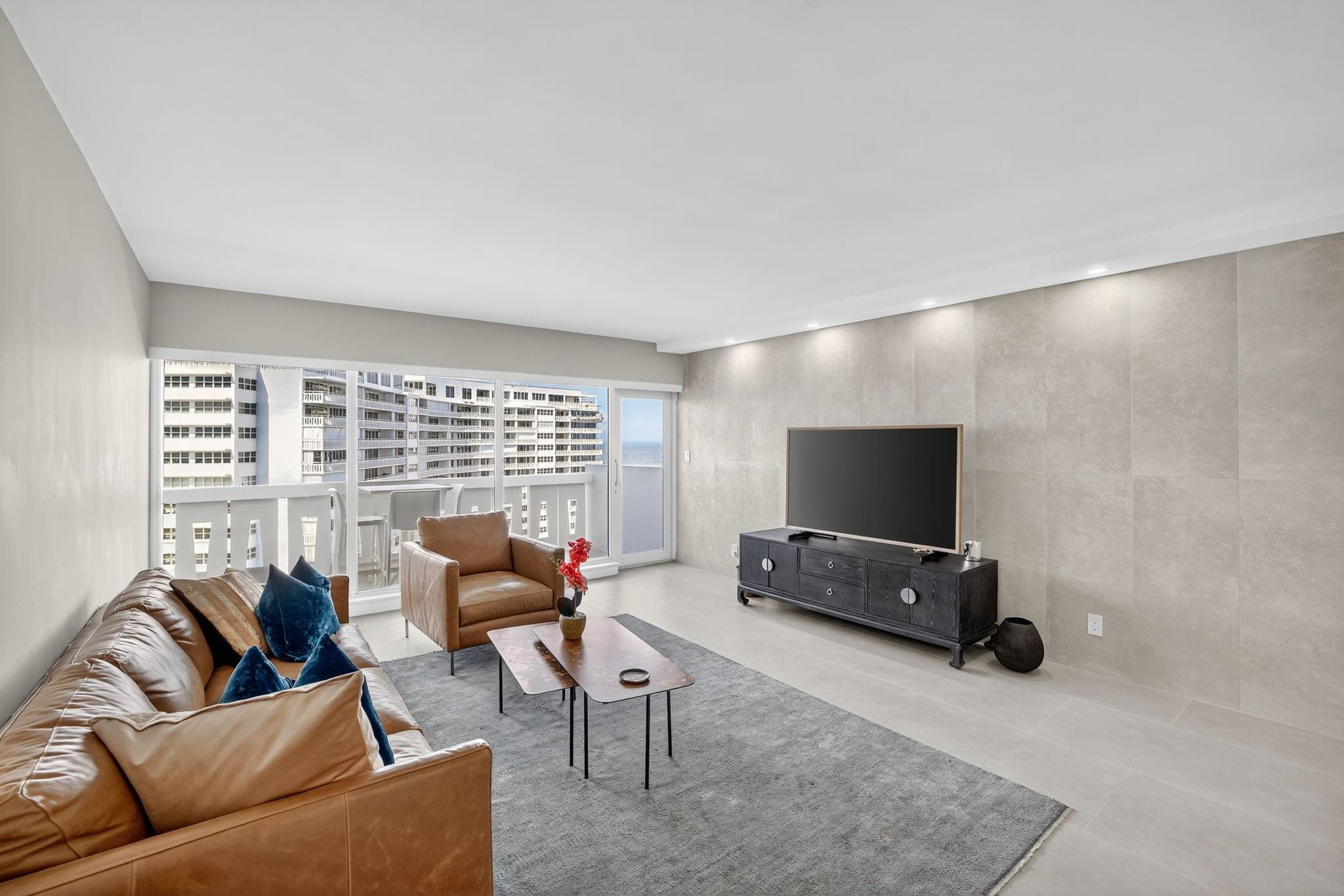 2100 S Ocean Drive 15e Property Photo 14