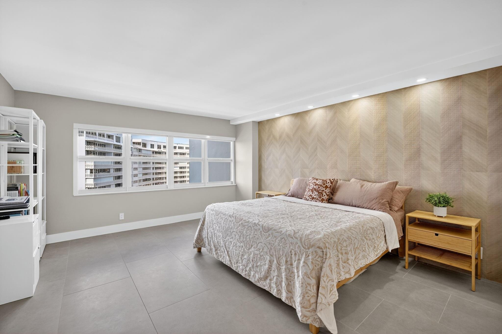 2100 S Ocean Drive 15e Property Photo 19