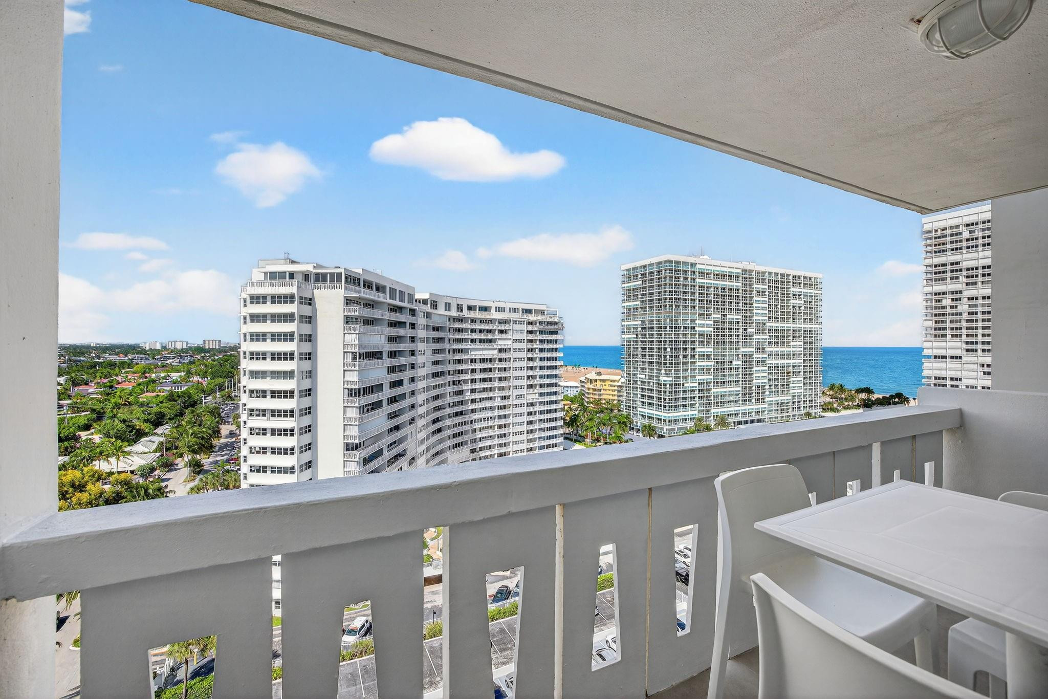 2100 S Ocean Drive 15e Property Photo 27