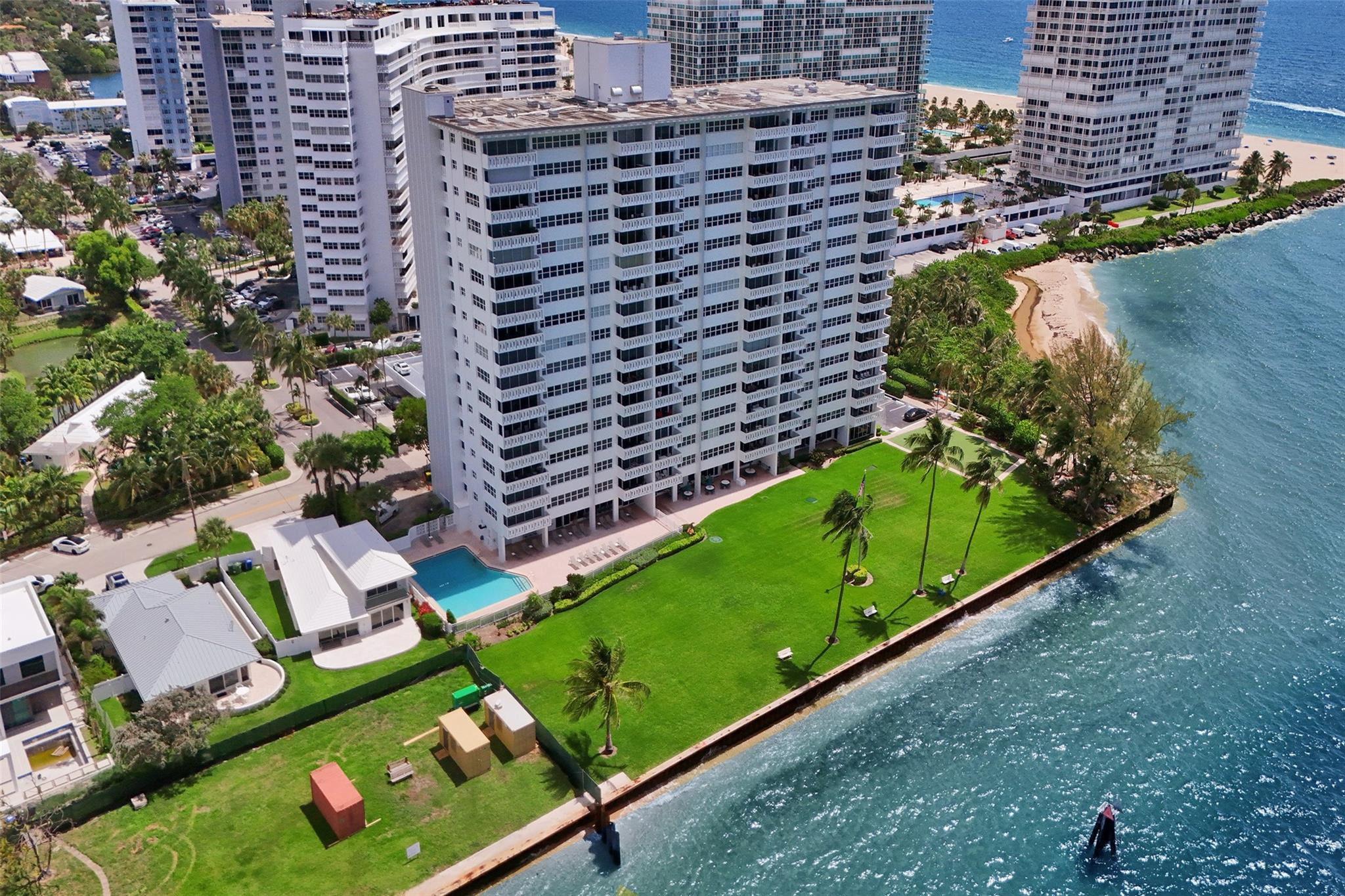2100 S Ocean Drive 15e Property Photo 39