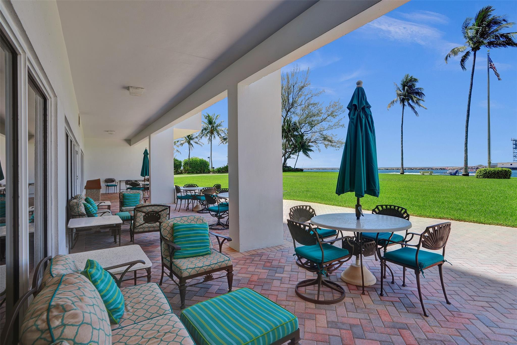 2100 S Ocean Drive 15e Property Photo 42