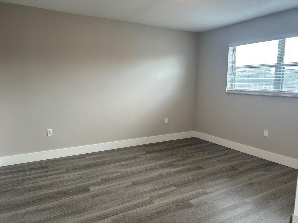 8080 N Sunrise Lakes Drive 209 Property Photo 9