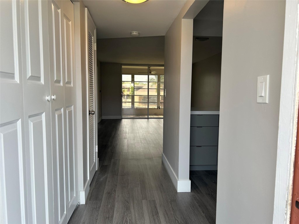8080 N Sunrise Lakes Drive 209 Property Photo 18
