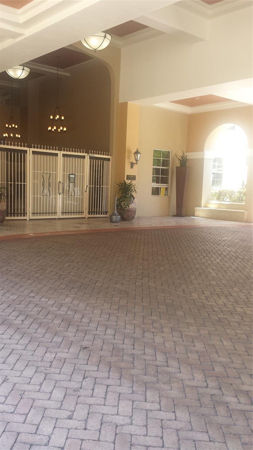 520 Se 5th Ave 3704 Property Photo 2