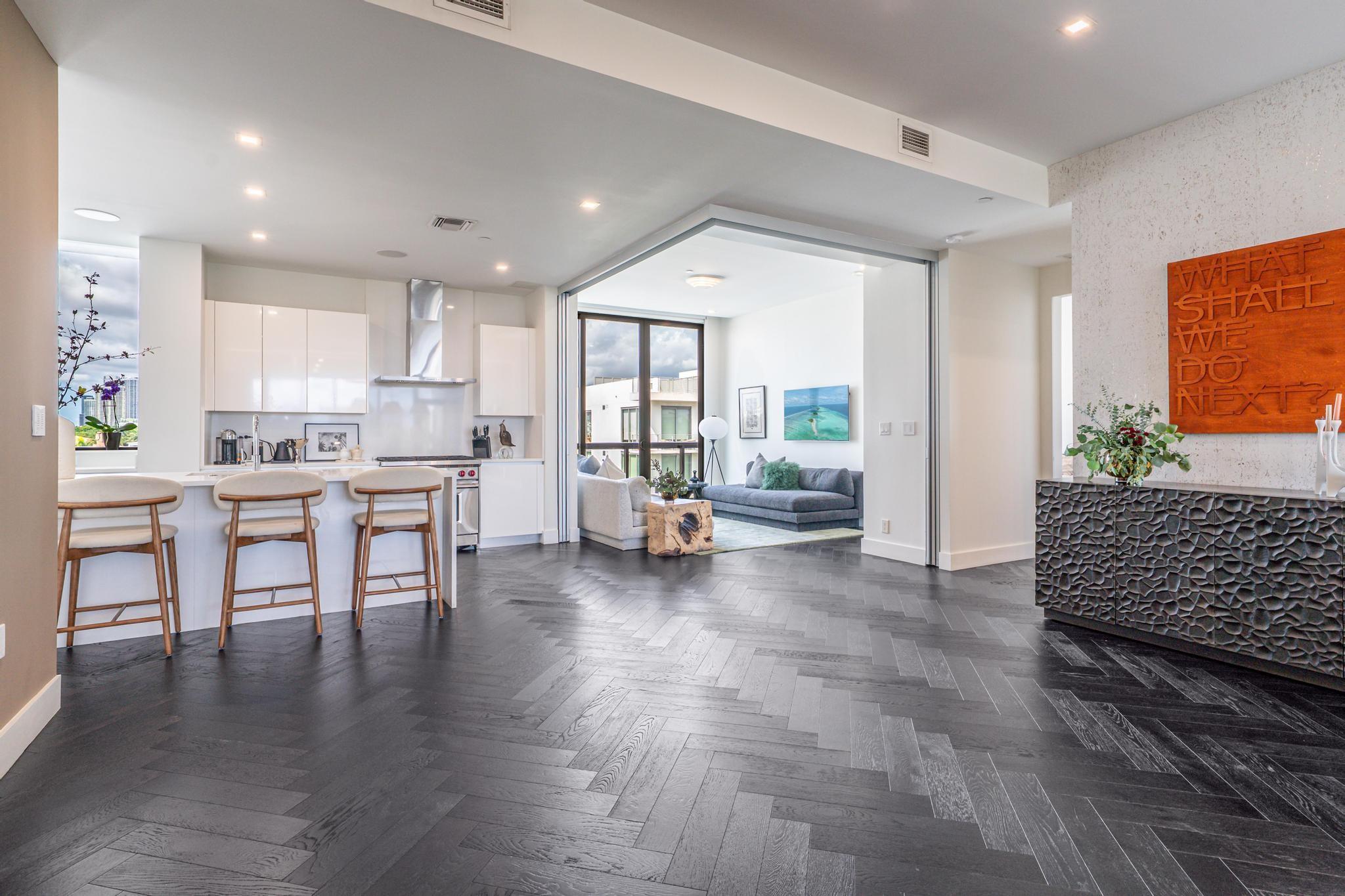 20 Isle Of Venice Dr Ph2 Property Photo 16