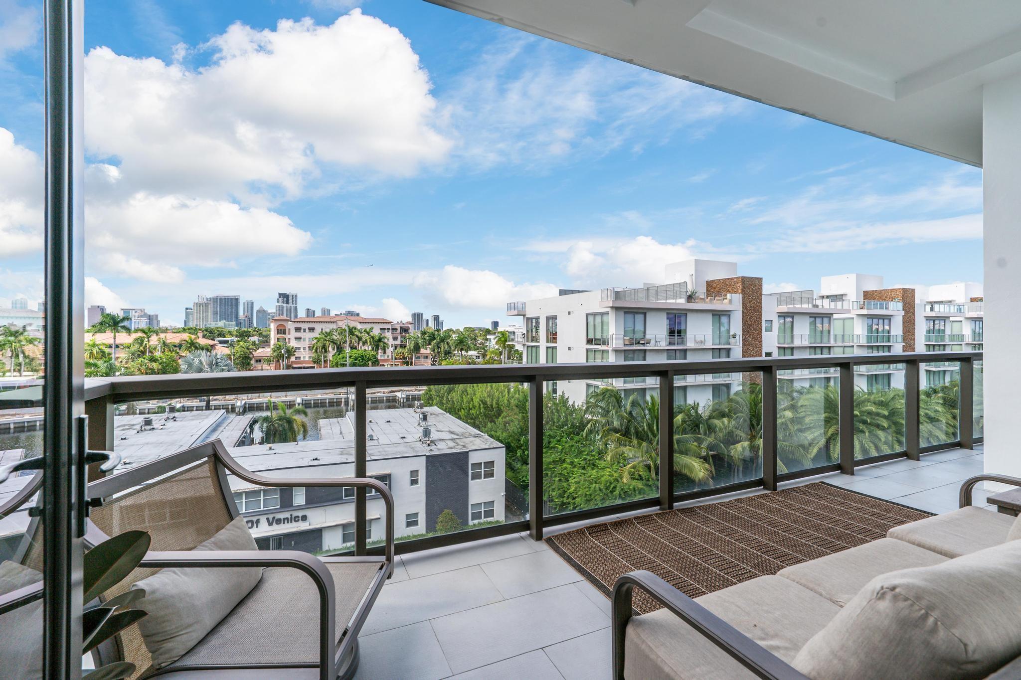 20 Isle Of Venice Dr Ph2 Property Photo 37