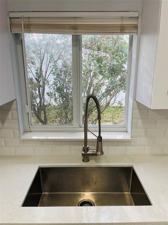 2231 Sw 14th St Property Photo 6