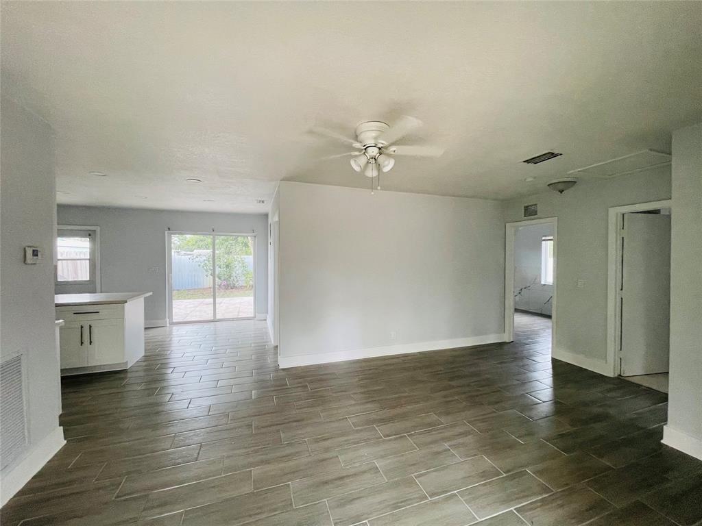 2231 Sw 14th St Property Photo 9