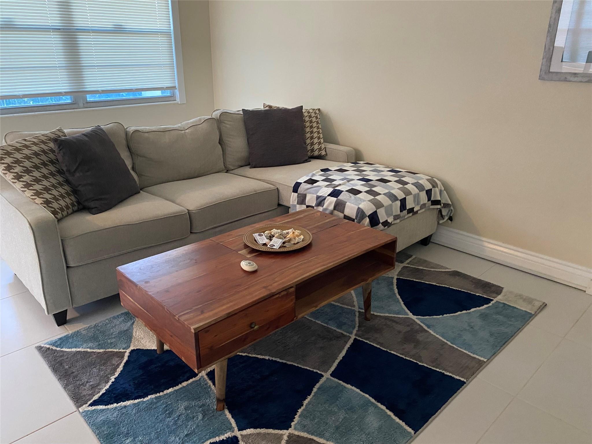 209 Ventnor M 209 Property Photo 1